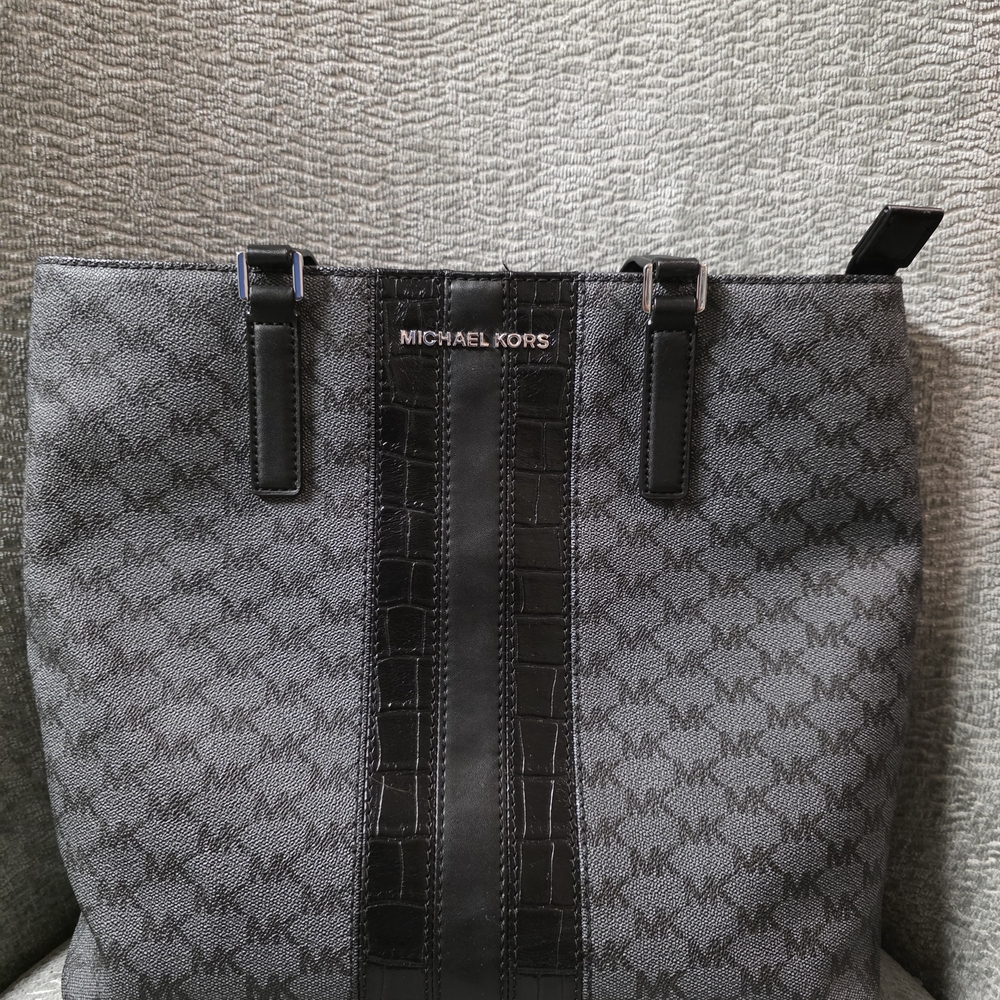 Rare Gray and Black Michael Kors Center Stripe Morgan Signature Large Tote Bag